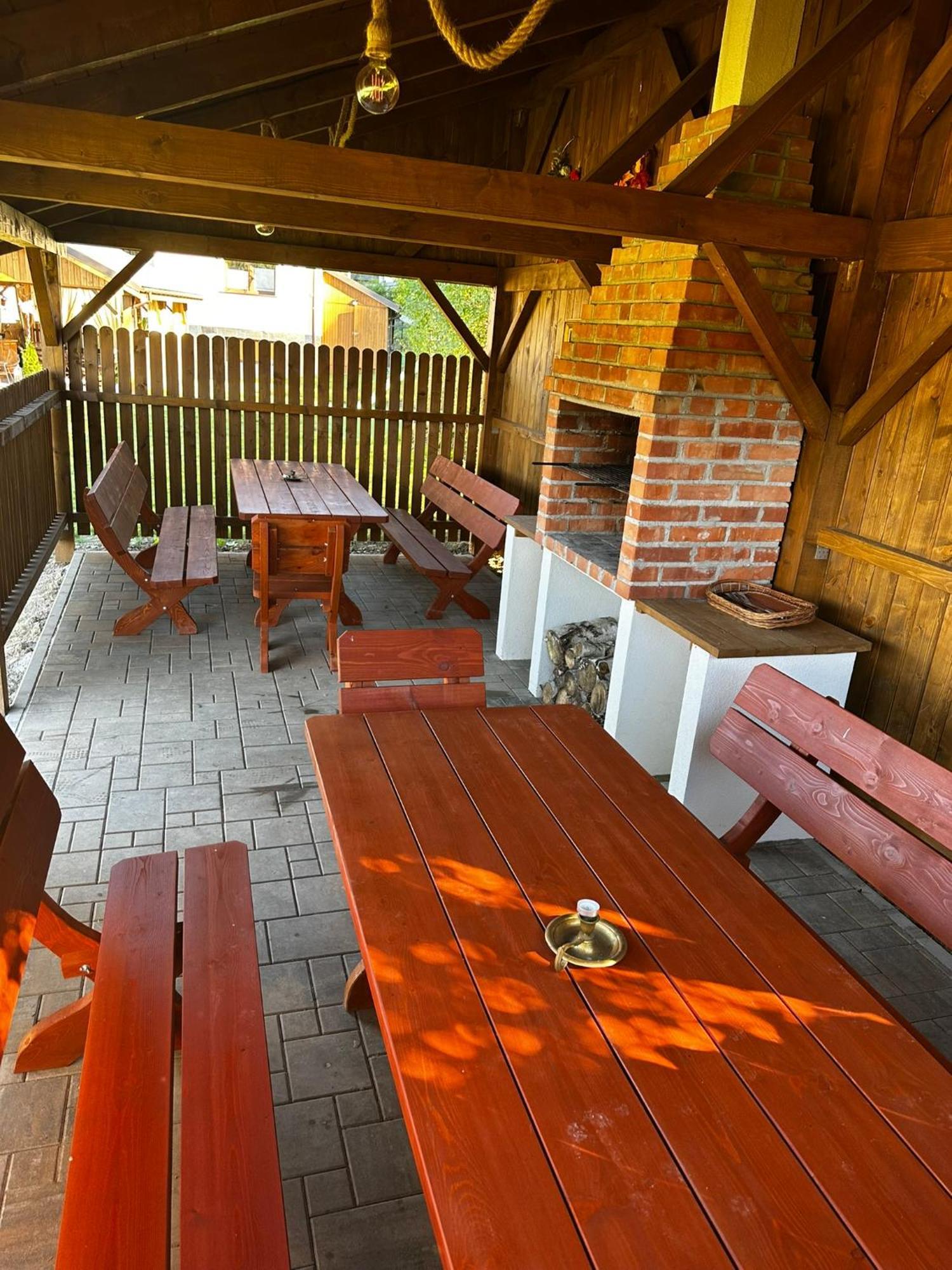 Gosciniec Stara Szkola Haluszowa Exterior foto