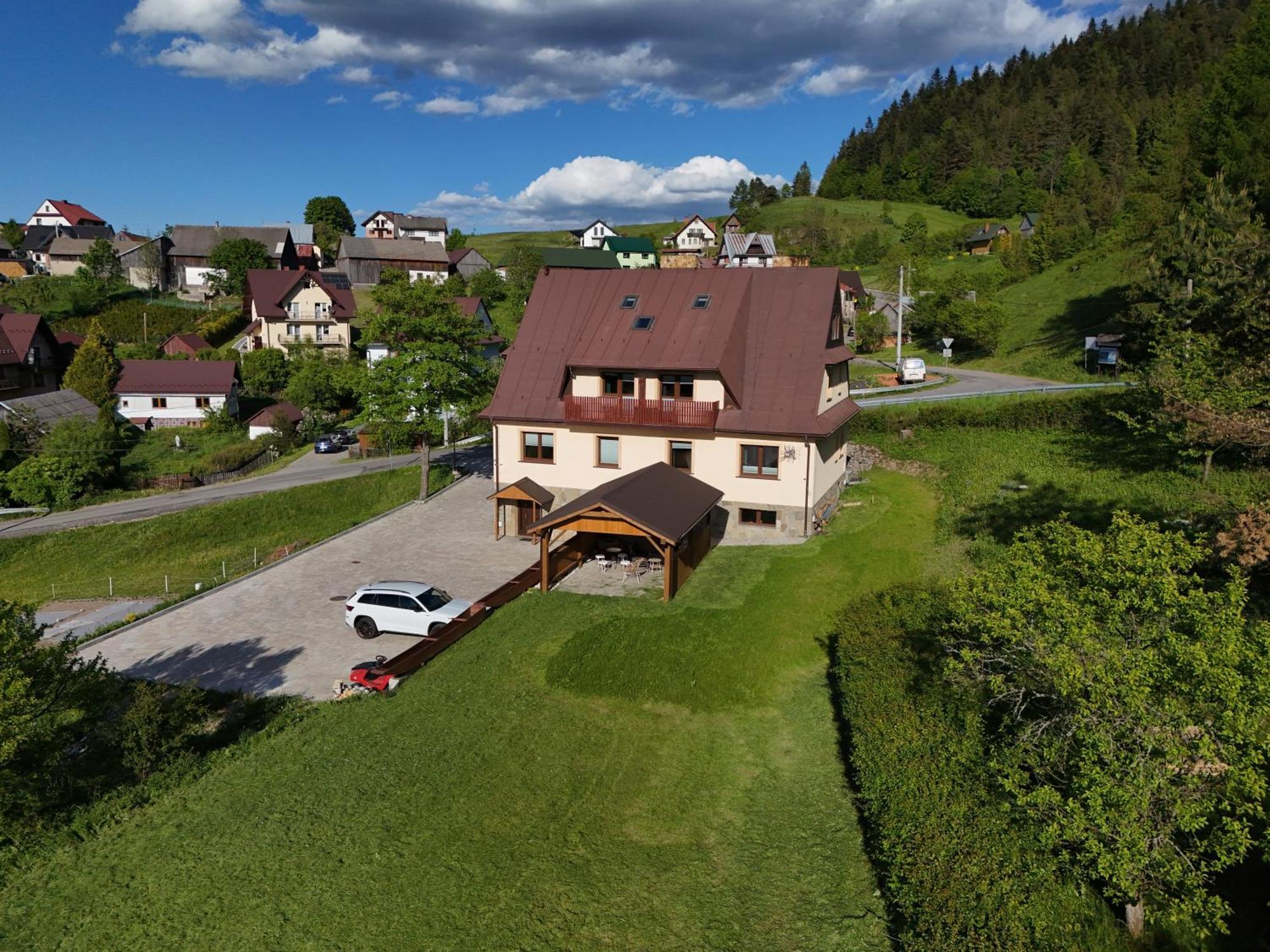 Gosciniec Stara Szkola Haluszowa Exterior foto